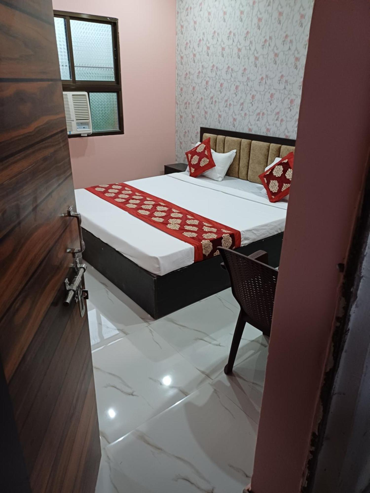 Baba Paying Guest House Varanasi Exteriör bild