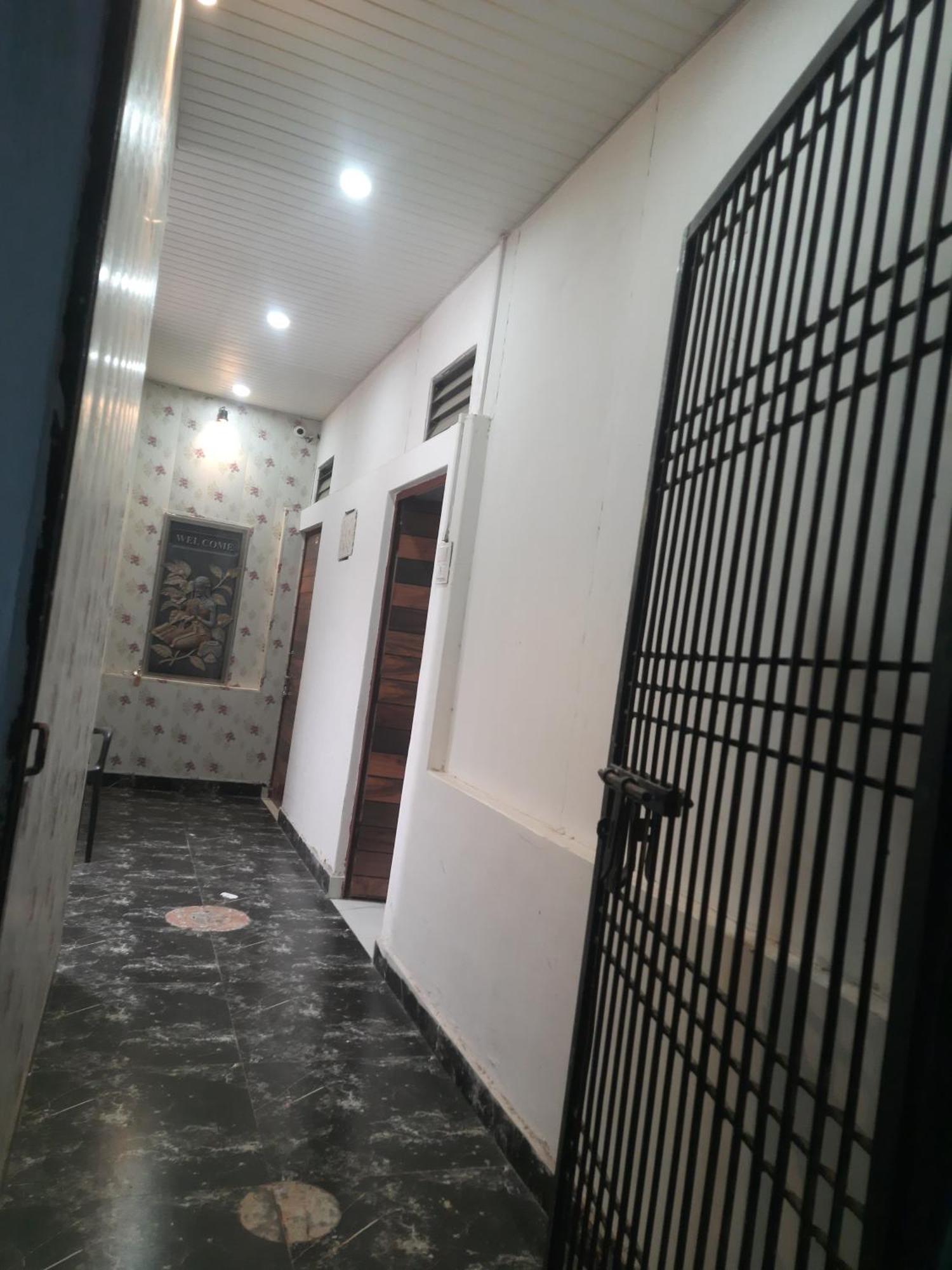 Baba Paying Guest House Varanasi Exteriör bild