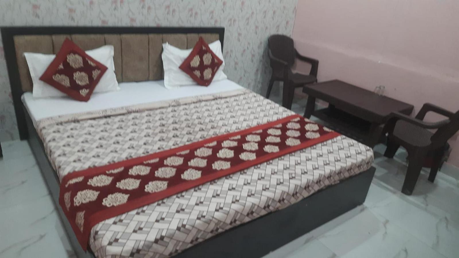 Baba Paying Guest House Varanasi Exteriör bild