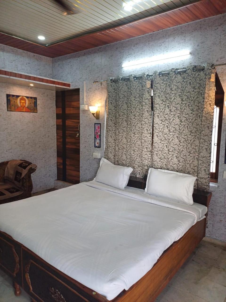 Baba Paying Guest House Varanasi Exteriör bild