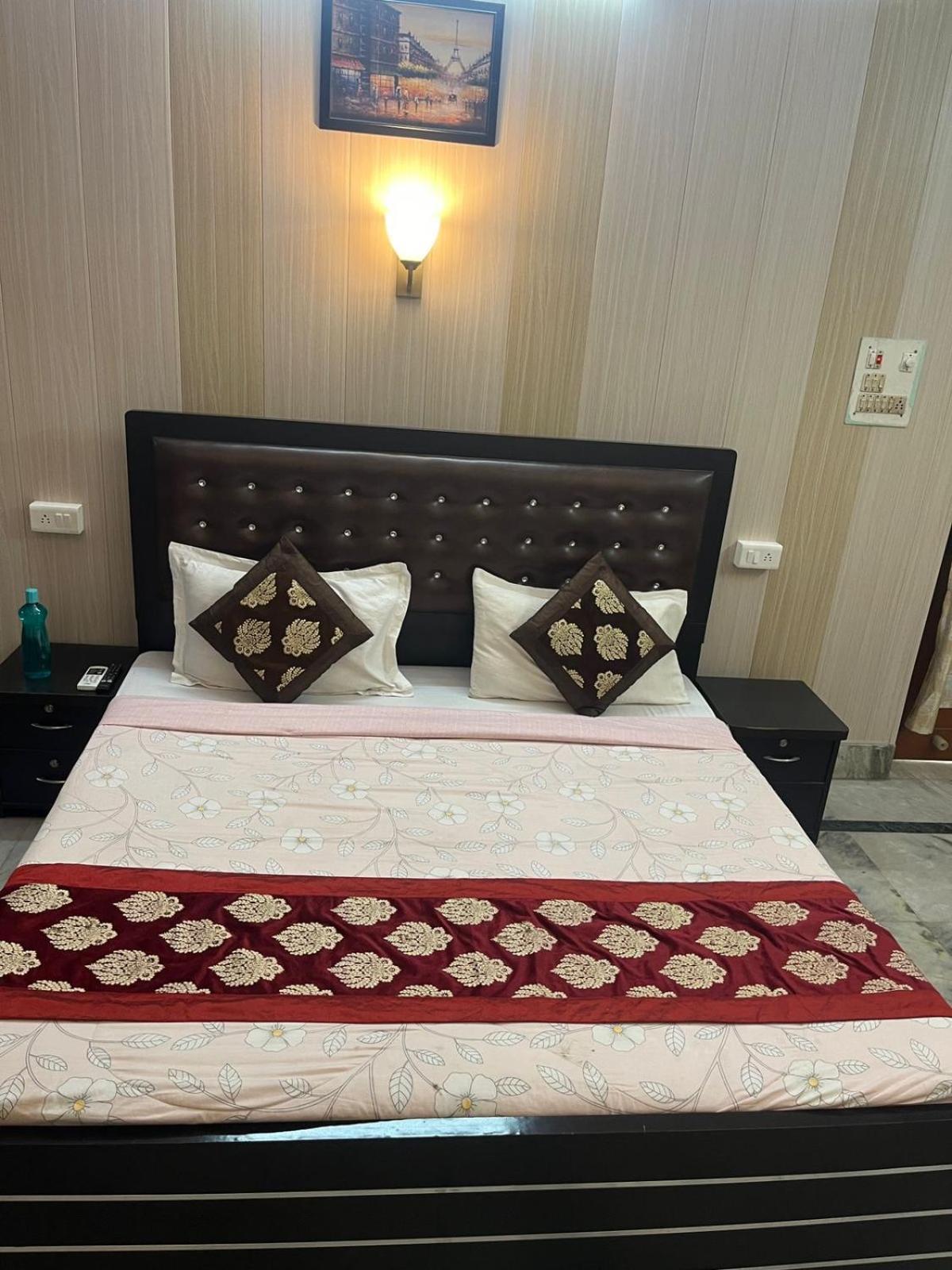 Baba Paying Guest House Varanasi Exteriör bild